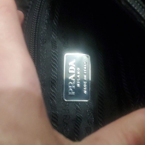 PRADA Bag - Picture 4 of 8